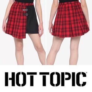 Hot Topic Red & Black Plaid Asymmetrical Buckle Front Faux Wrap Skirt Like New L